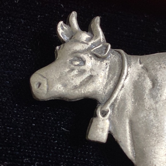 🖤1980s💕SEAGULL PEWTER CANADA cow brooch - Picture 2 of 11